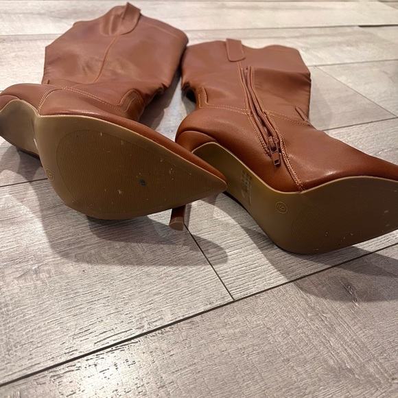 Forever 21 high boots - Picture 2 of 8